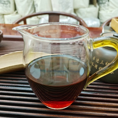 老茶批发 九年六堡茶500g广西梧州陈年黑茶熟茶批发