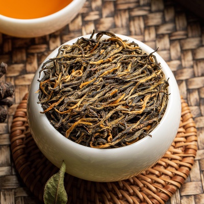 新茶武夷山金骏眉红茶茶叶高档礼盒装送礼长辈伴手礼茶叶批发
