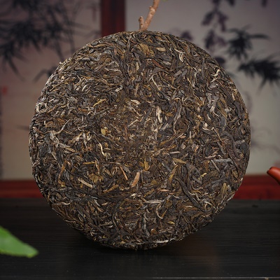 云南普洱茶 易武古树 早春 357g七子饼普洱生饼  生茶饼 兰花香