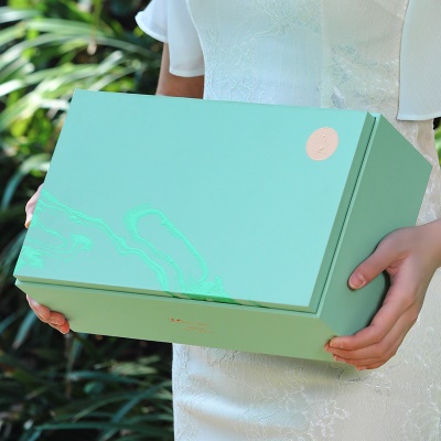 送礼节日高山绿茶碧螺春茶叶礼盒装高档送人伴手礼批发茶叶自己喝