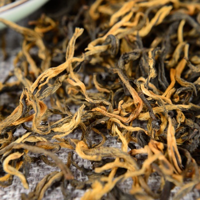 批发云南大树茶 凤庆滇红 茶叶 凤庆红茶一芽一叶曲条 功夫红茶