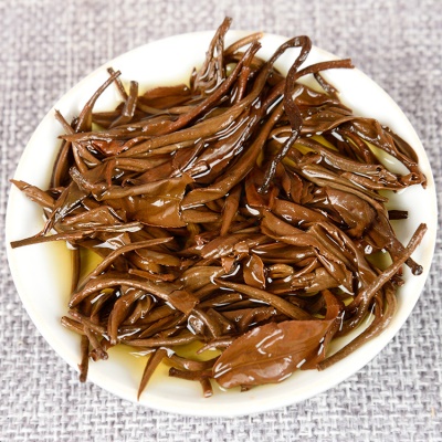 批发云南大树茶 凤庆滇红 茶叶 凤庆红茶一芽一叶曲条 功夫红茶