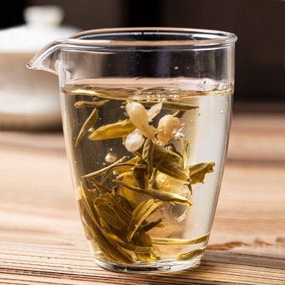 2025新款茶茉莉花茶产地直销小白豪春茶茶叶浓香型罐装铁罐包装